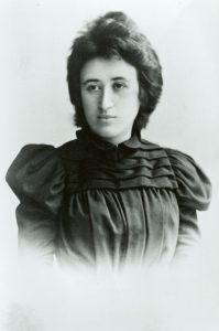 ett foto av rosa luxemburg